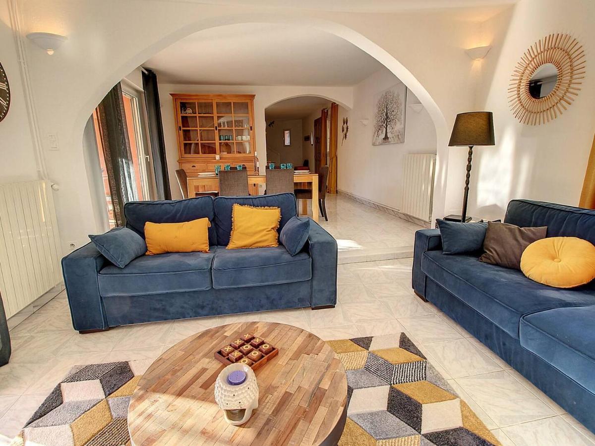 Les Cypres Villa